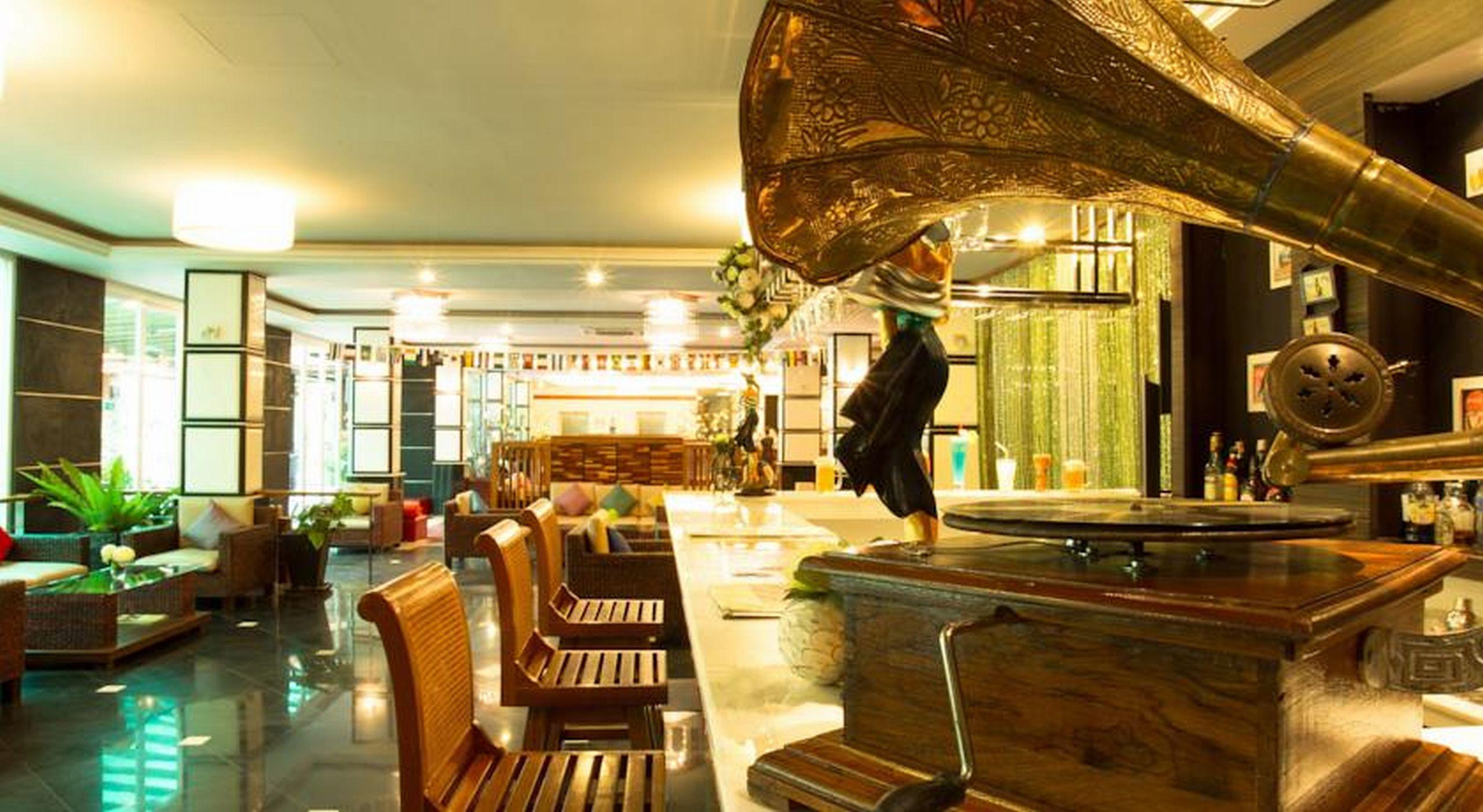 R-mar And Patong, 4*